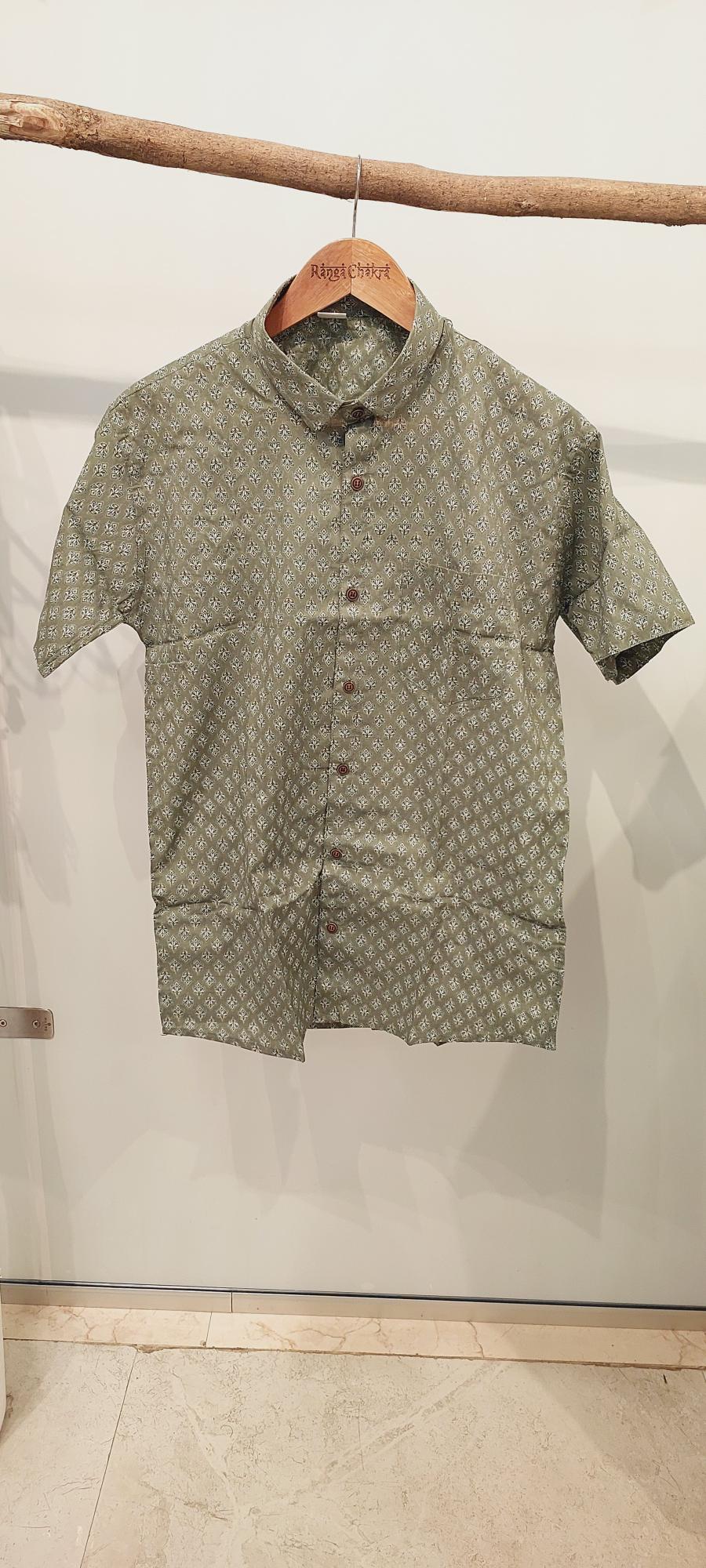 Sage Green Cotton Mens Slim fit Shirt, Mul Mul Cotton Mens shirt, Mens Block Printed shirt, Slim Fit Shirts, Beach wear Mens shirt, abstract print mens shirt, flower shirt , Sage Green Shirt, Pastel green Block print Shirt