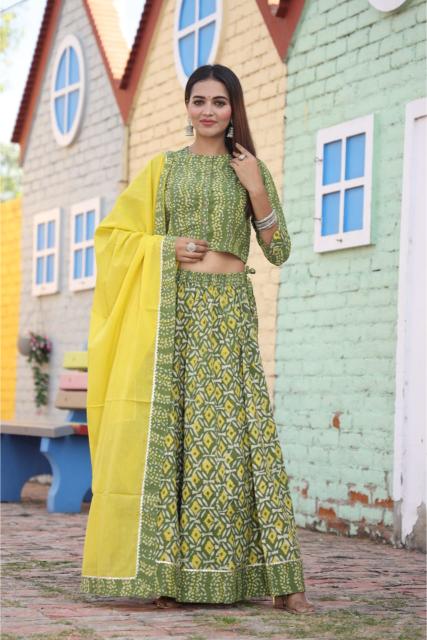 Amaltas Lehenga Set, olive green Lehenga,  Navratri Lehenga sets, Navratra Lehenga, Ranga Chakra,  Pure cotton Lehenga