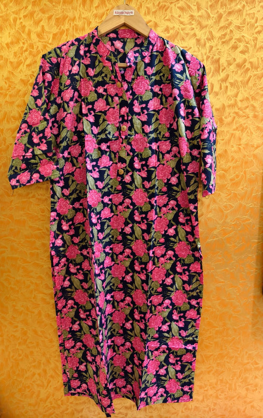 Collar neck kurti black