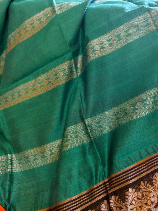 Dark Green Saree, Begumpuri saree, handwoven saree, Emerald green saree