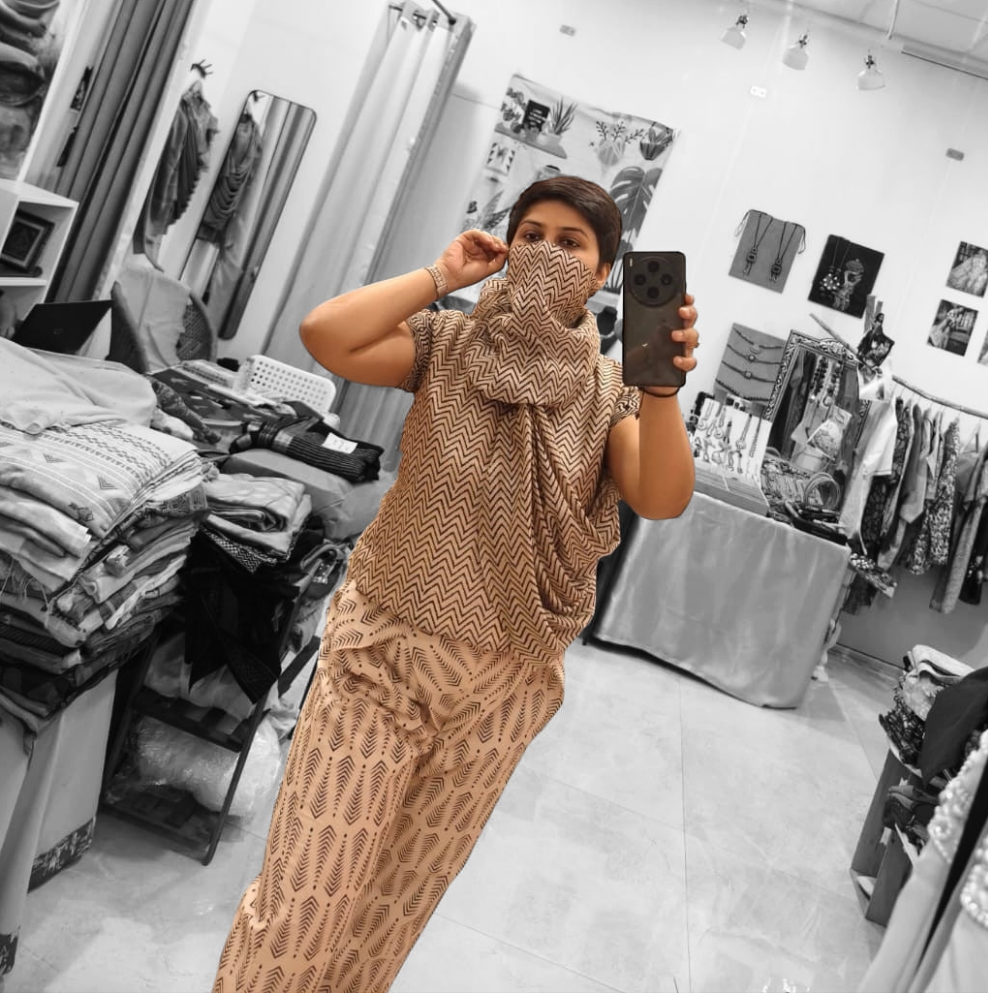 Monochromatic Co ord set with a drape