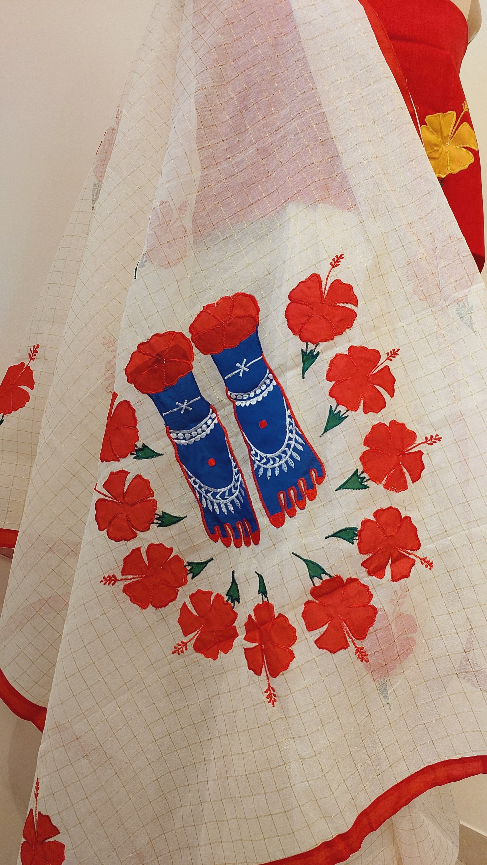 Quirky Hibiscus Saree