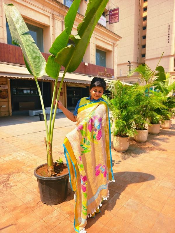 Linen Jamdani Saree, Handwoven Linen Saree, Musk Melon Linen Saree, Melon Shade Saree, Linen saree, Saree for women, Saree for summer