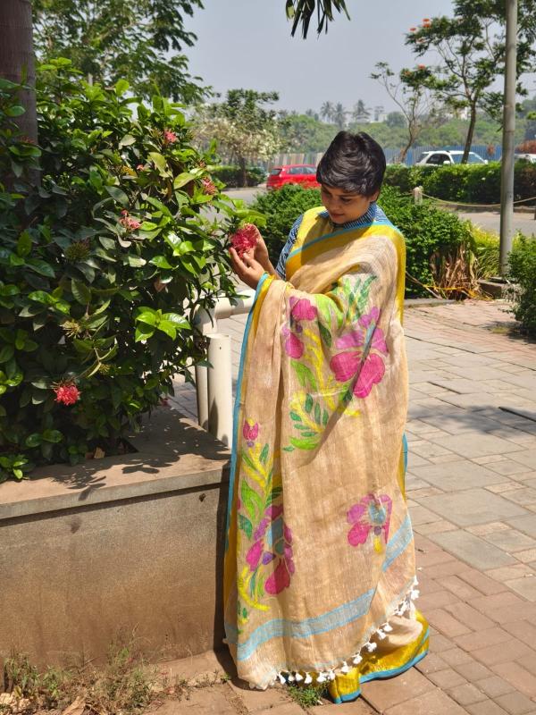 Linen Jamdani Saree, Handwoven Linen Saree, Musk Melon Linen Saree, Melon Shade Saree, Linen saree, Saree for women, Saree for summer