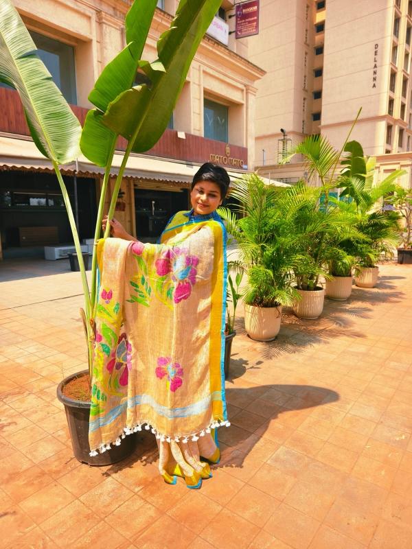 Linen Jamdani Saree, Handwoven Linen Saree, Musk Melon Linen Saree, Melon Shade Saree, Linen saree, Saree for women, Saree for summer