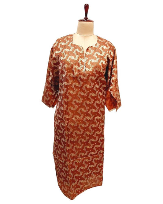 Ranga Chakra's Mocha Mousse shade Tussar Silk Kurta
