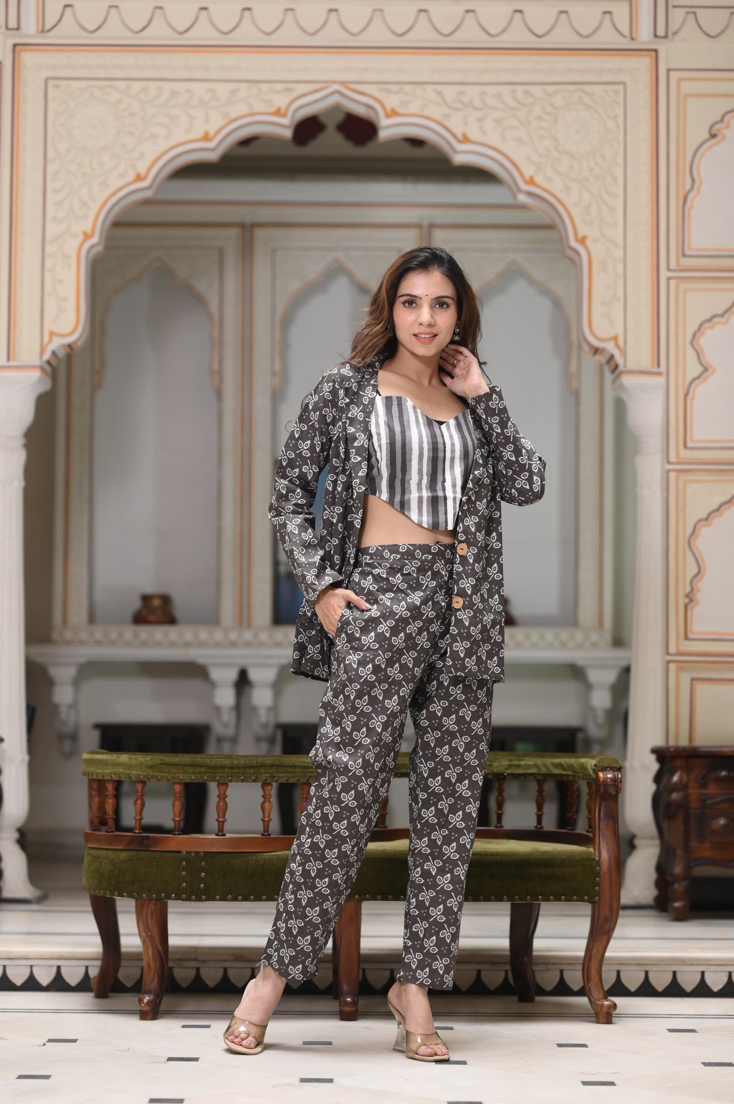 Women Coat with Trousers Set Floral Print, Multicolor Floral Printed Blazer set, Cotton Blazer Pant Set, Co ord set, Floral Blazer Pant Set, Casual Blazer Pant Set, Cotton Blazer Pant Set, Cotton Blazer with Trouser, Set of 3 Blazer Pant Set, Open Front Blazer with Trouser, office wear Blazer Pant Set, Casual Blazer set, Women formal Coat Pant Set, women Formal Blazer and Pant set