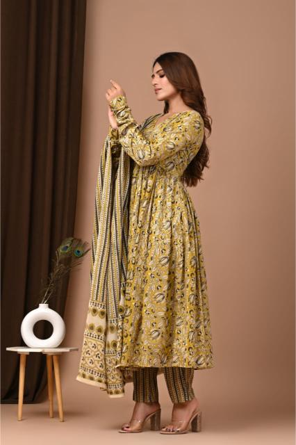 Dandelion Anarkali suit