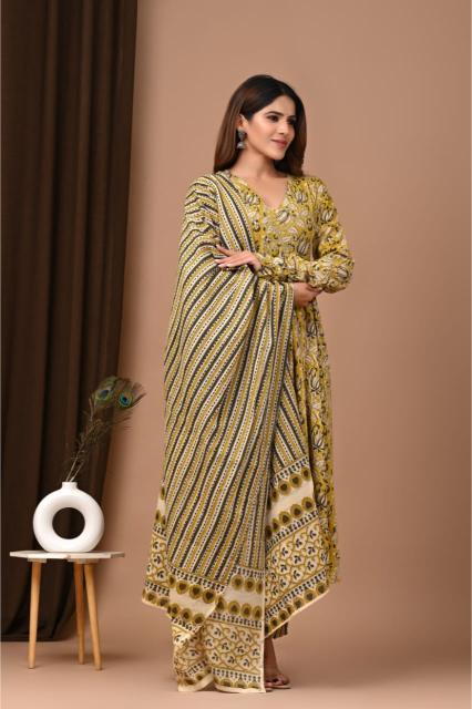 Dandelion Anarkali suit