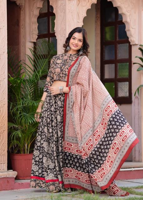 Mul Cotton matte Shade Comfort Fit Lehenga Set
