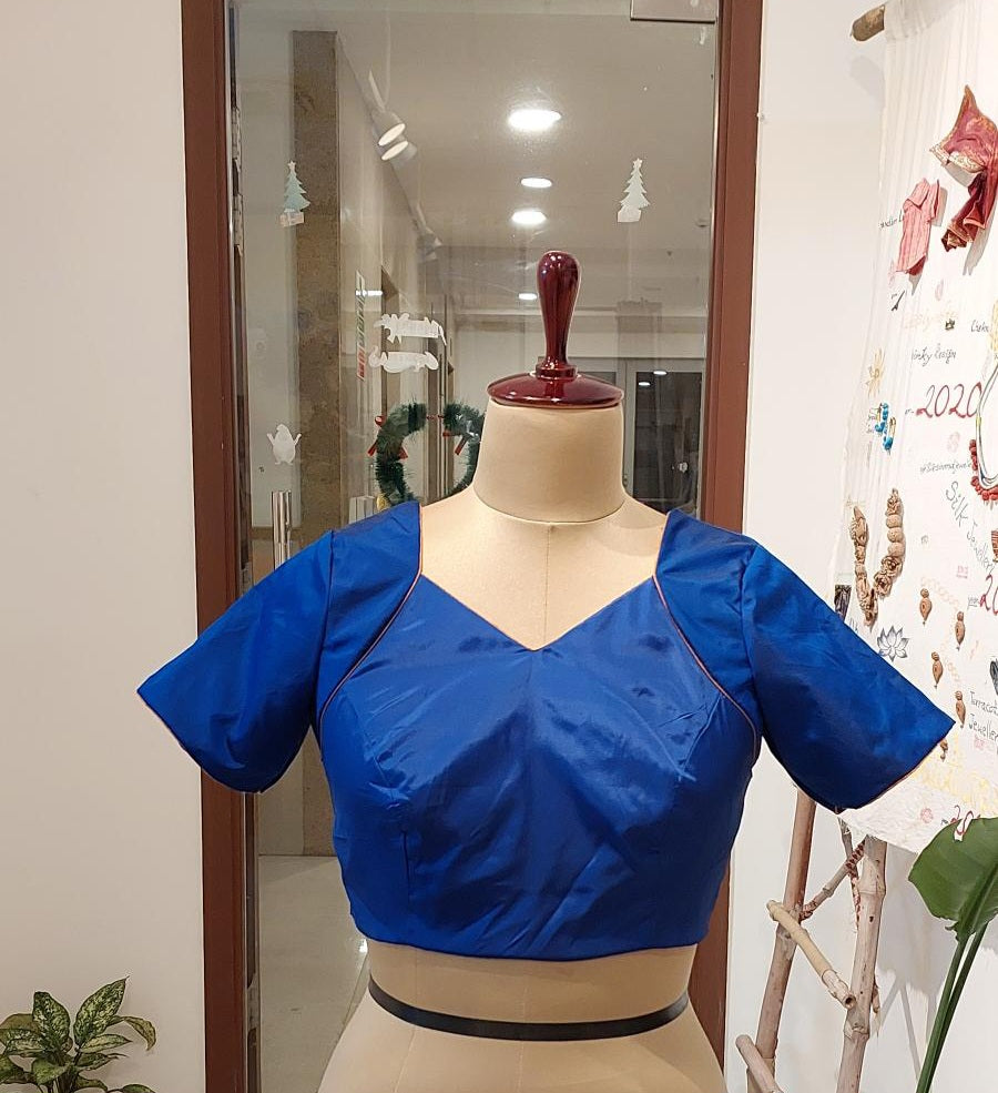 Panch koni Neckine Blue Blouse