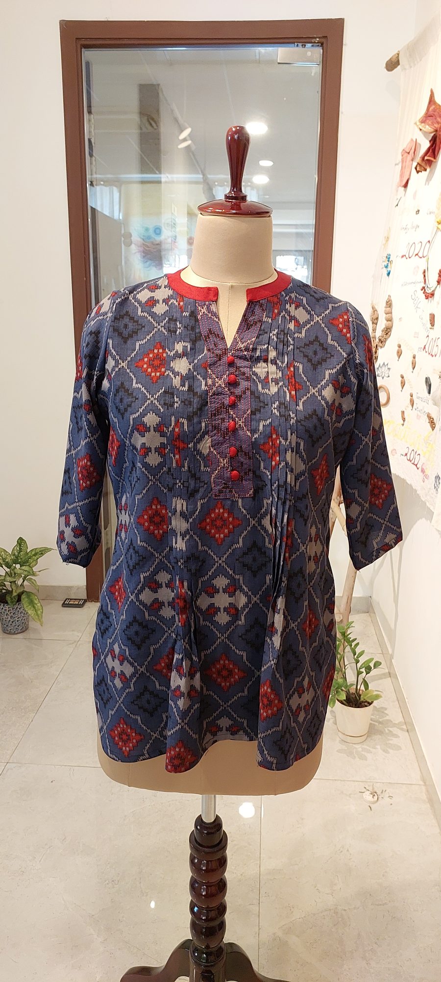 Ranga Chakra Midnight Blue Geometric pintuck Tunic top