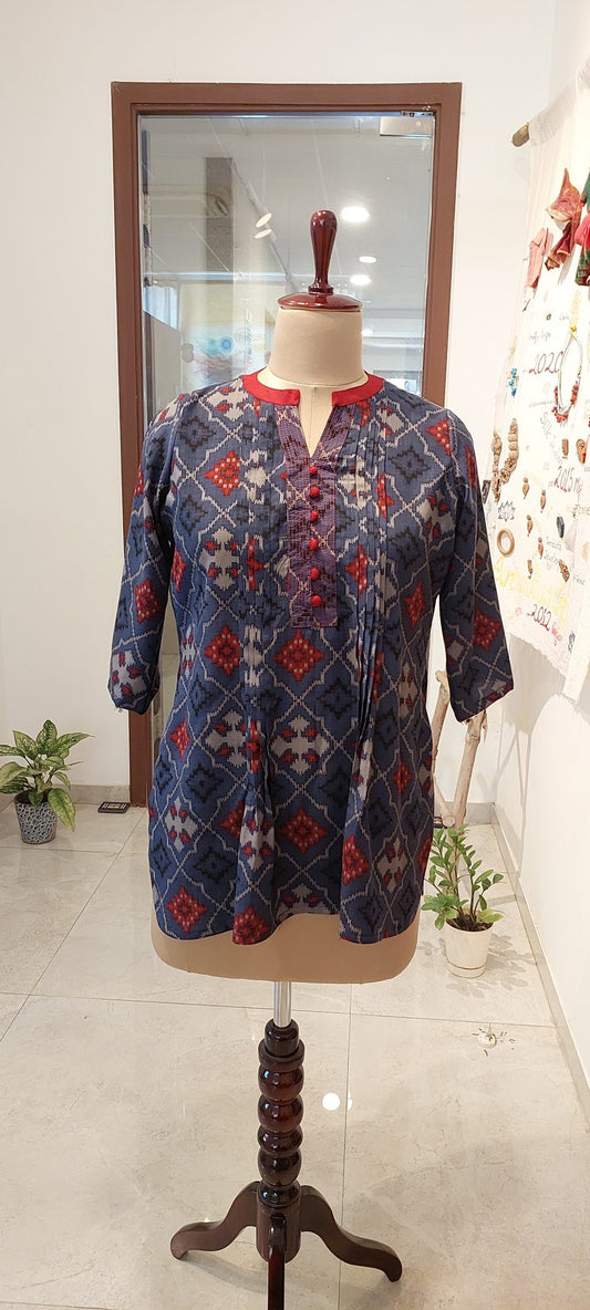 Ranga Chakra Midnight Blue Geometric pintuck Tunic top