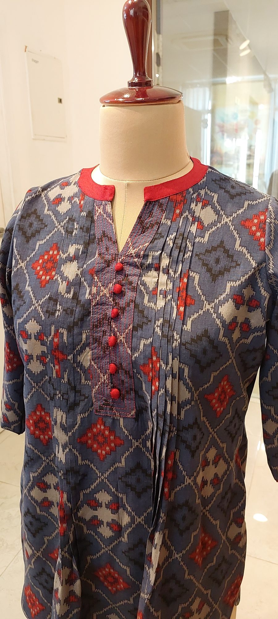 Ranga Chakra Midnight Blue Geometric pintuck Tunic top