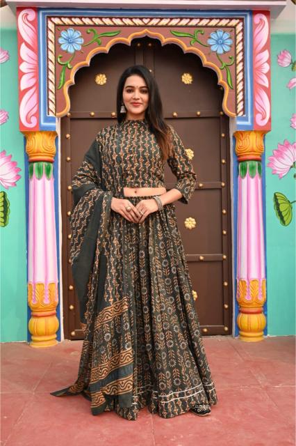 Mul Cotton Lehenga Set Neutral shade
