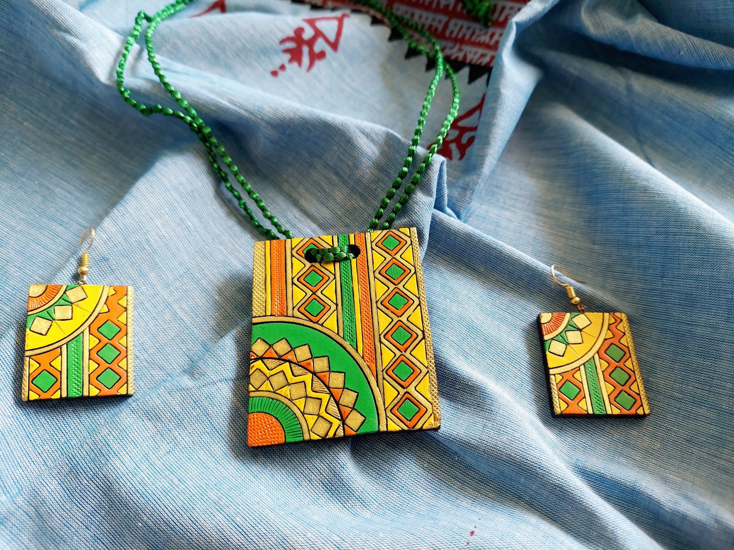 Terracotta Pendant Set Mandala