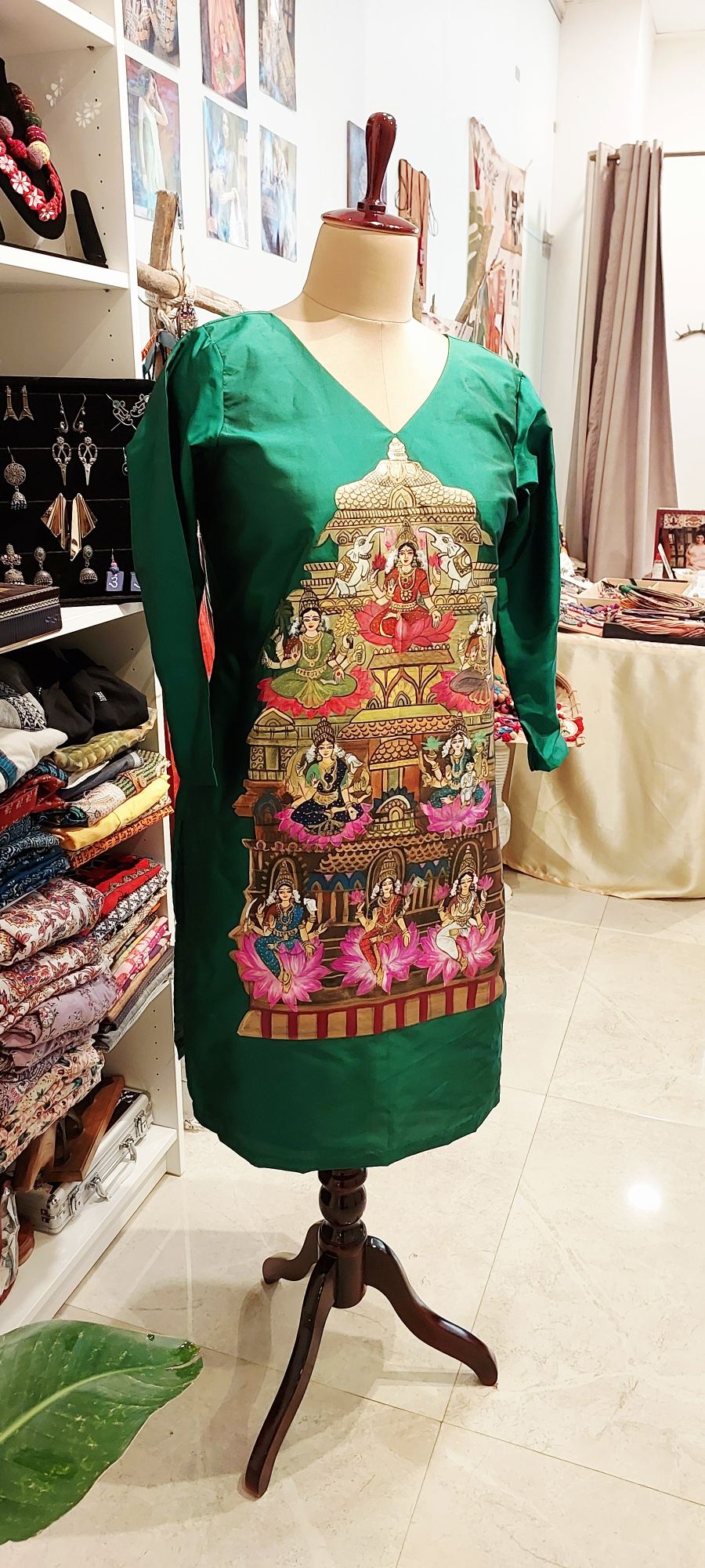 Ashtalakshmi Tanjore Handpainted Pure Silk Kurti – Emerald Green Ethnic Wear for Festivals & Weddings