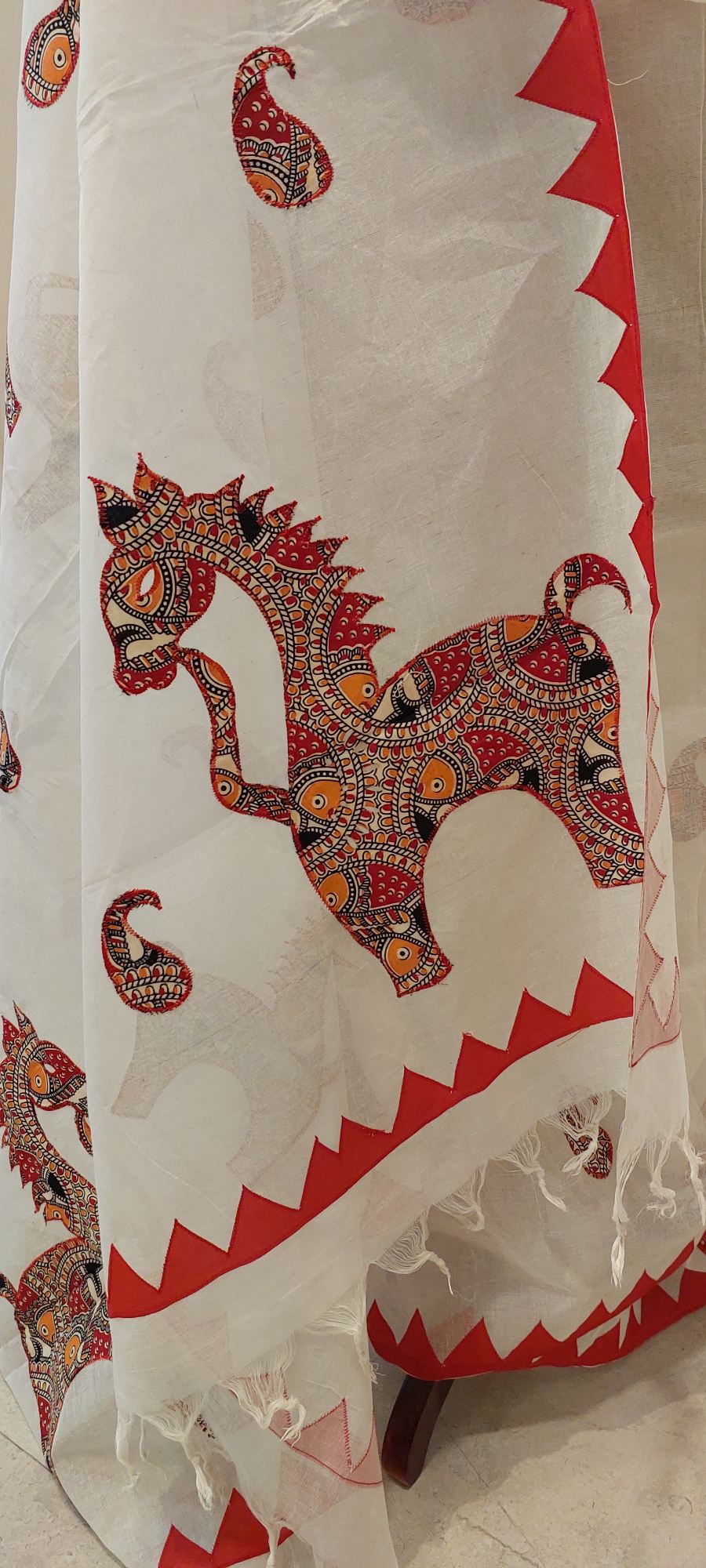 Ivory White Bankura Horse Cotton Saree with Red Temple Border