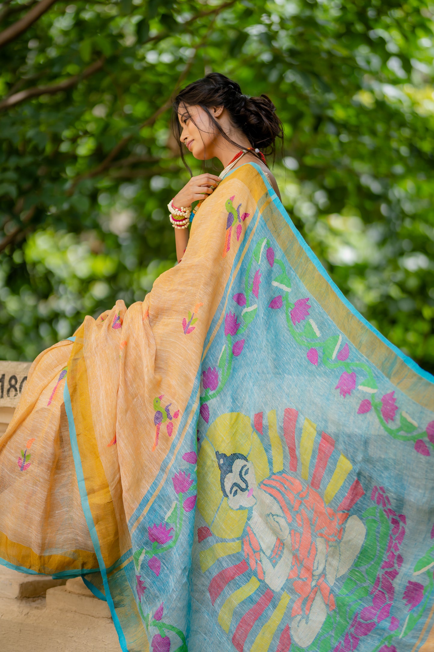 Linen Jamdani Buddha Saree