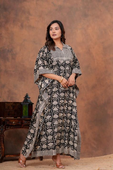 Shop mul mul cotton kaftans for daily wear. Super soft pure cotton long kaftans in floral prints for you.