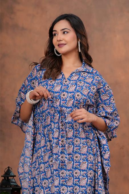 Shop mul mul cotton kaftans for daily wear. Super soft pure cotton long kaftans in floral prints for you.