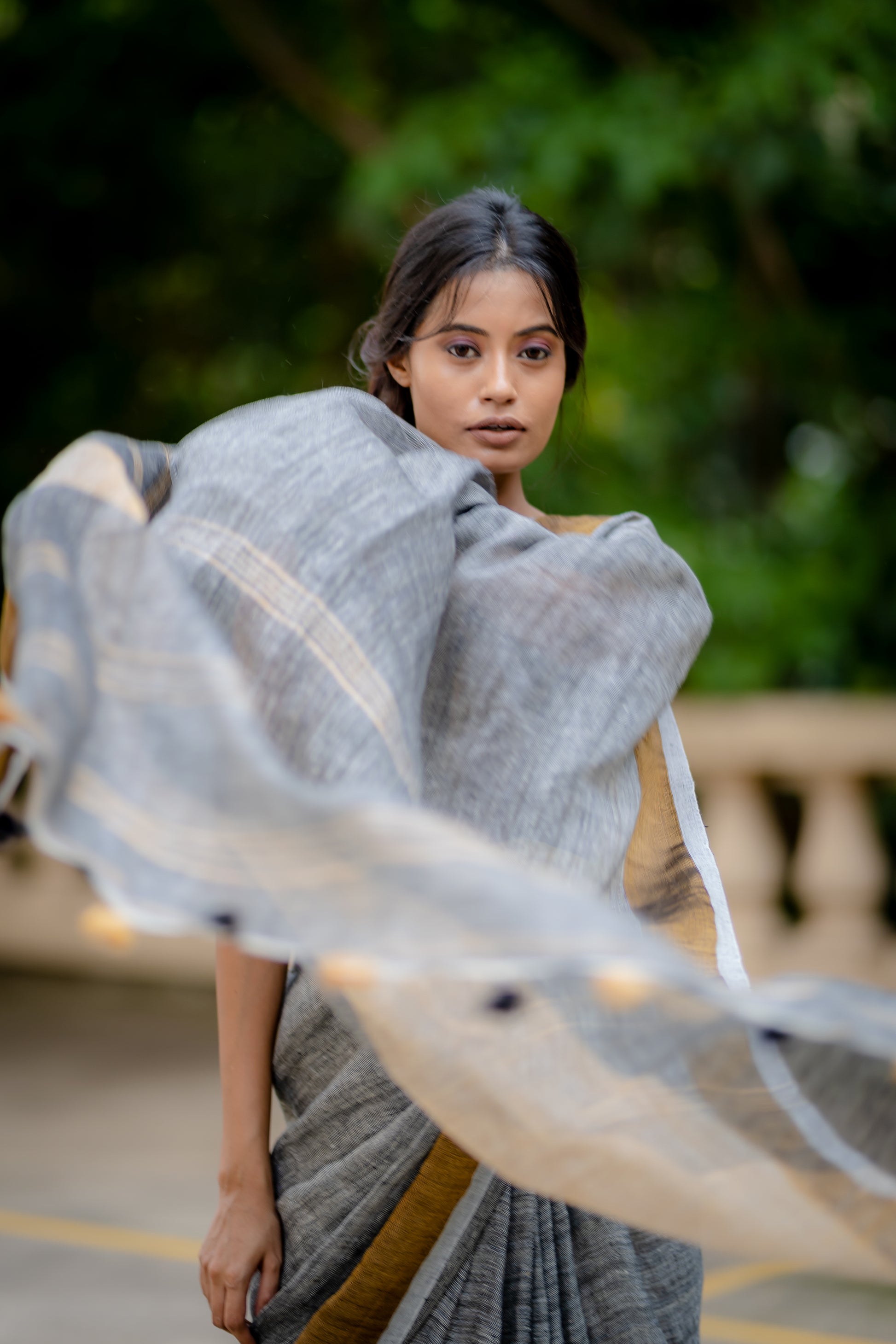 Melange grey linen saree