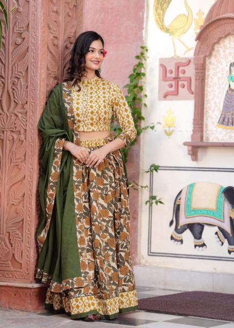 Navratri Mul Cotton floral Comfort Fit Lehenga Set