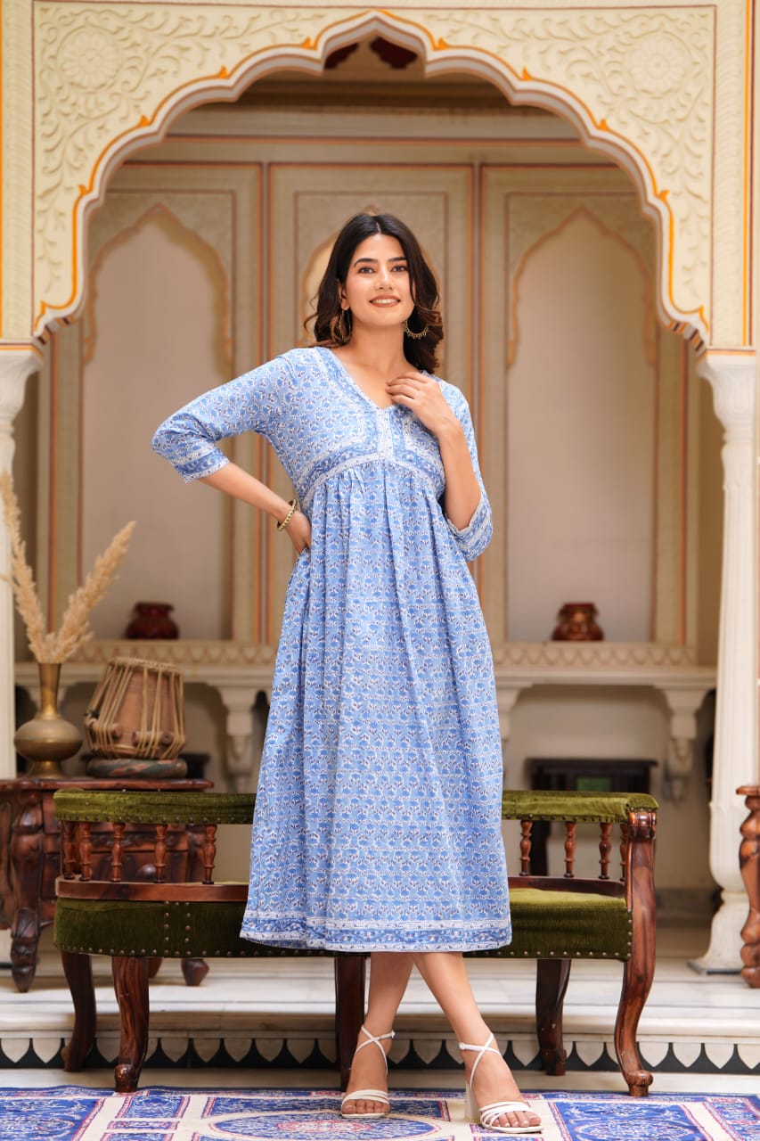 Mul Cotton dress, our Fusion dress is the epitome of comfort and style. The lightweight material offers a breezy fit that is perfect for any occasion. With its blend of natural fibers, this dress is not only sustainable but also gentle on your skin. Experience the best of both worlds with our Fusion dress.